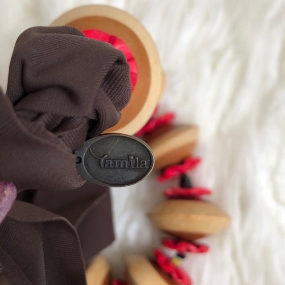 Yamila Guédez Brown Wooden Red Bead Tie Fabric Statement Necklace NWOT - Picture 6 of 9